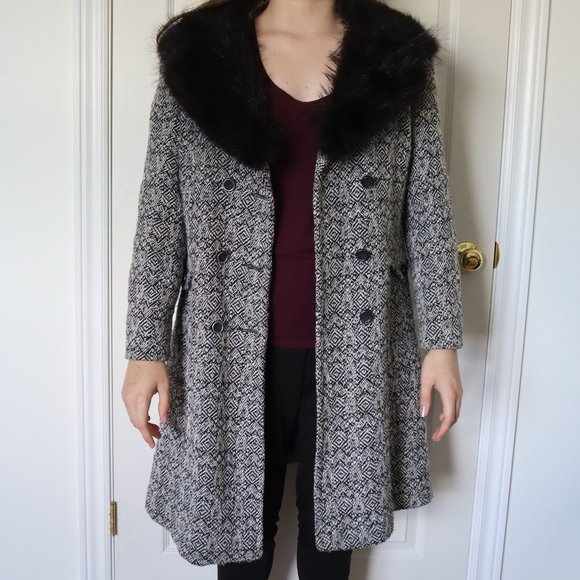 Jackets & Blazers - LUXURIOUS WOOL & FAUX FUR JACKET